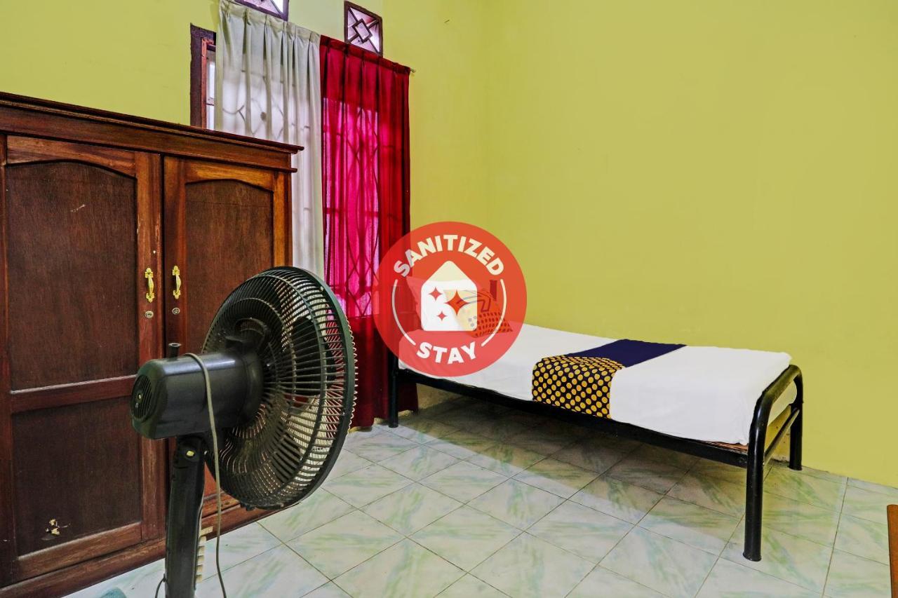 Hotel Oyo 92056 Asri Kost Syariah Jambi Exterior foto
