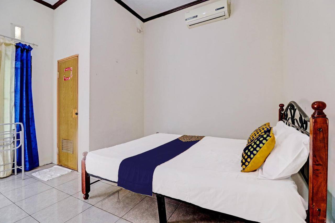 Hotel Oyo 92056 Asri Kost Syariah Jambi Exterior foto